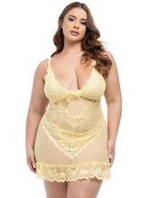 Gorgeous Lacey Babydoll in pale bannana